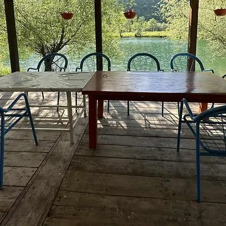 Kraljice Teute2 Holiday home *