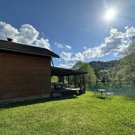 Kraljice Teute2 Holiday home *